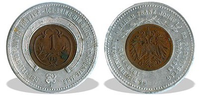 Osztrák 1913-as bronz 1 helleres érmebetétes szerencse talizmán - 65 Uralkodási év I. Ferencz József Király 80. Születésnapja